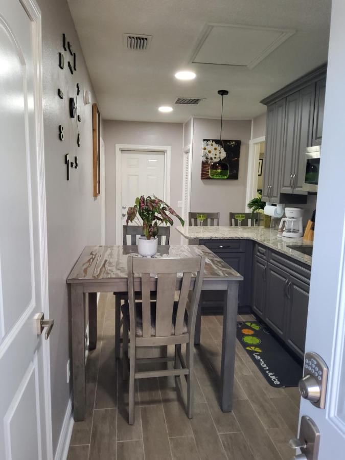 Beautiful Apartment Close To Everything Тампа Экстерьер фото